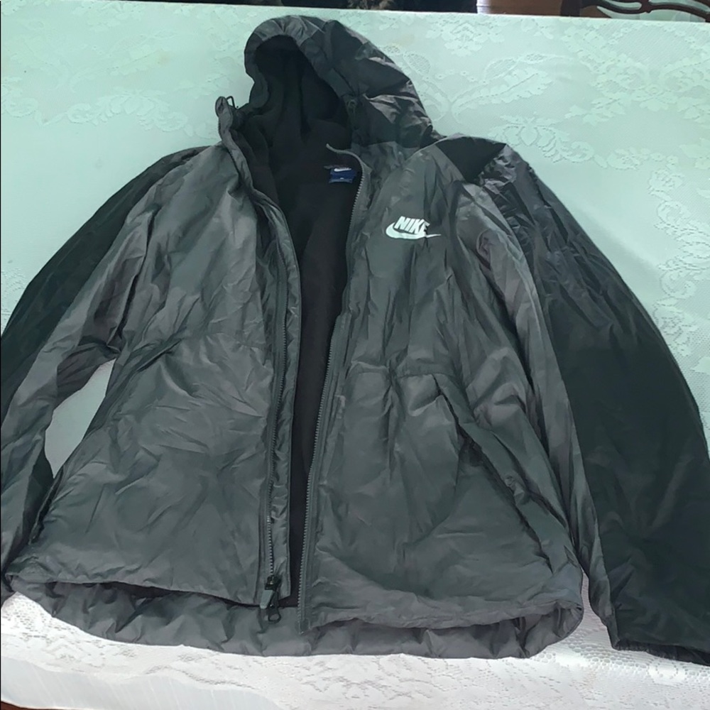 Nike shell jacket